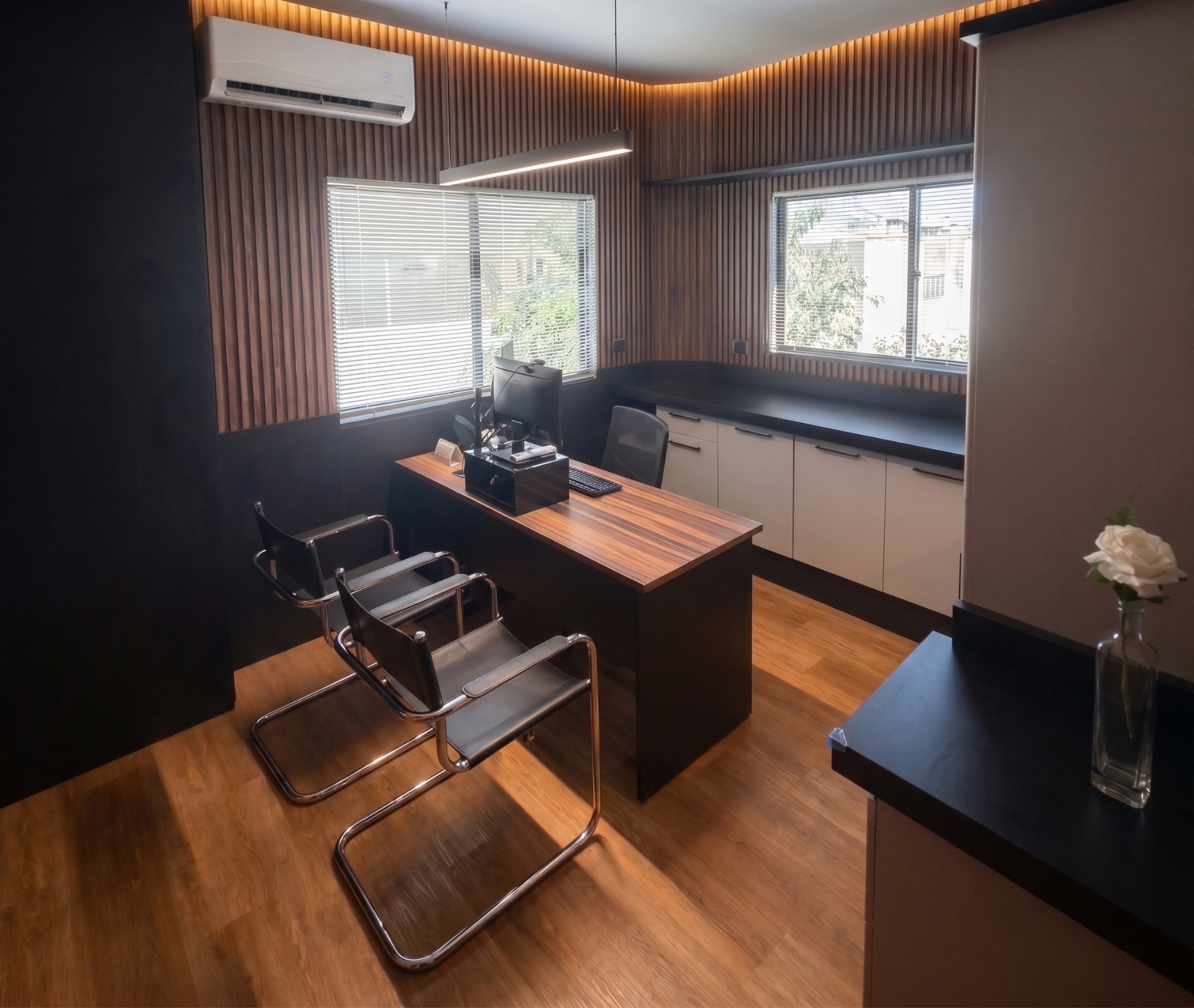 Ambiente de trabalho da equipe Reiser & Reiser
